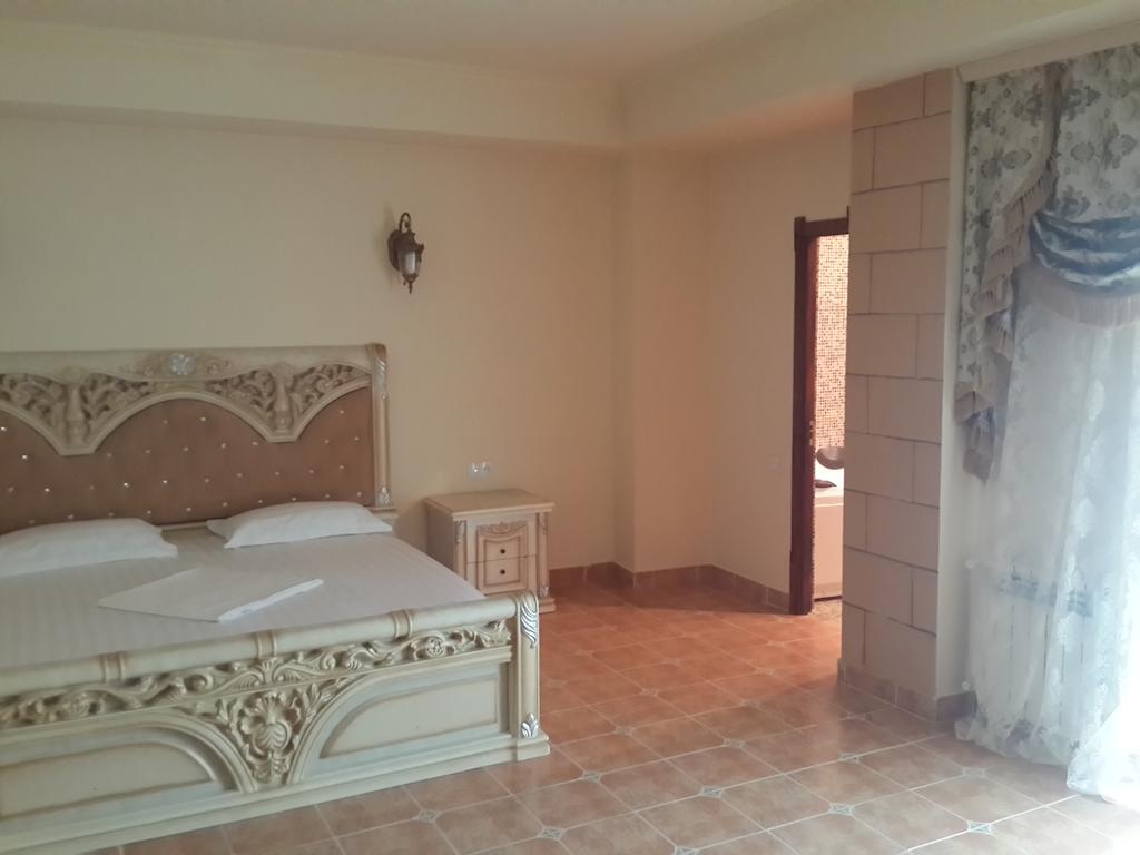 Venezia Palazzo Hotel Ereván Habitación foto