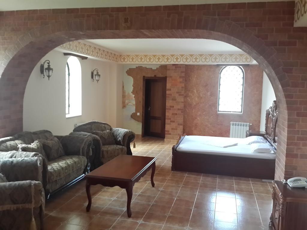 Venezia Palazzo Hotel Ereván Habitación foto
